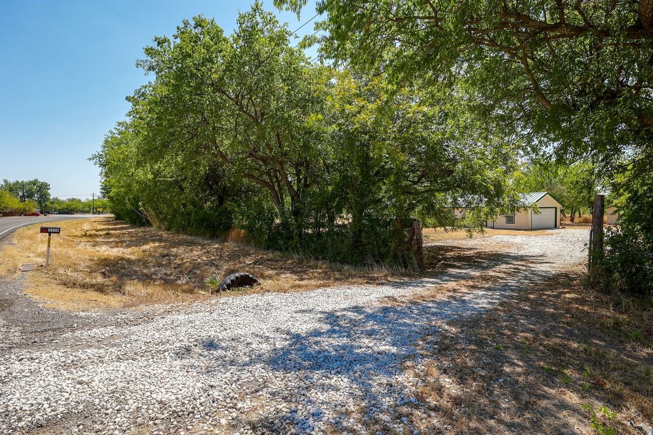 3316 Tin Top Hwy - Photo 2 of 18