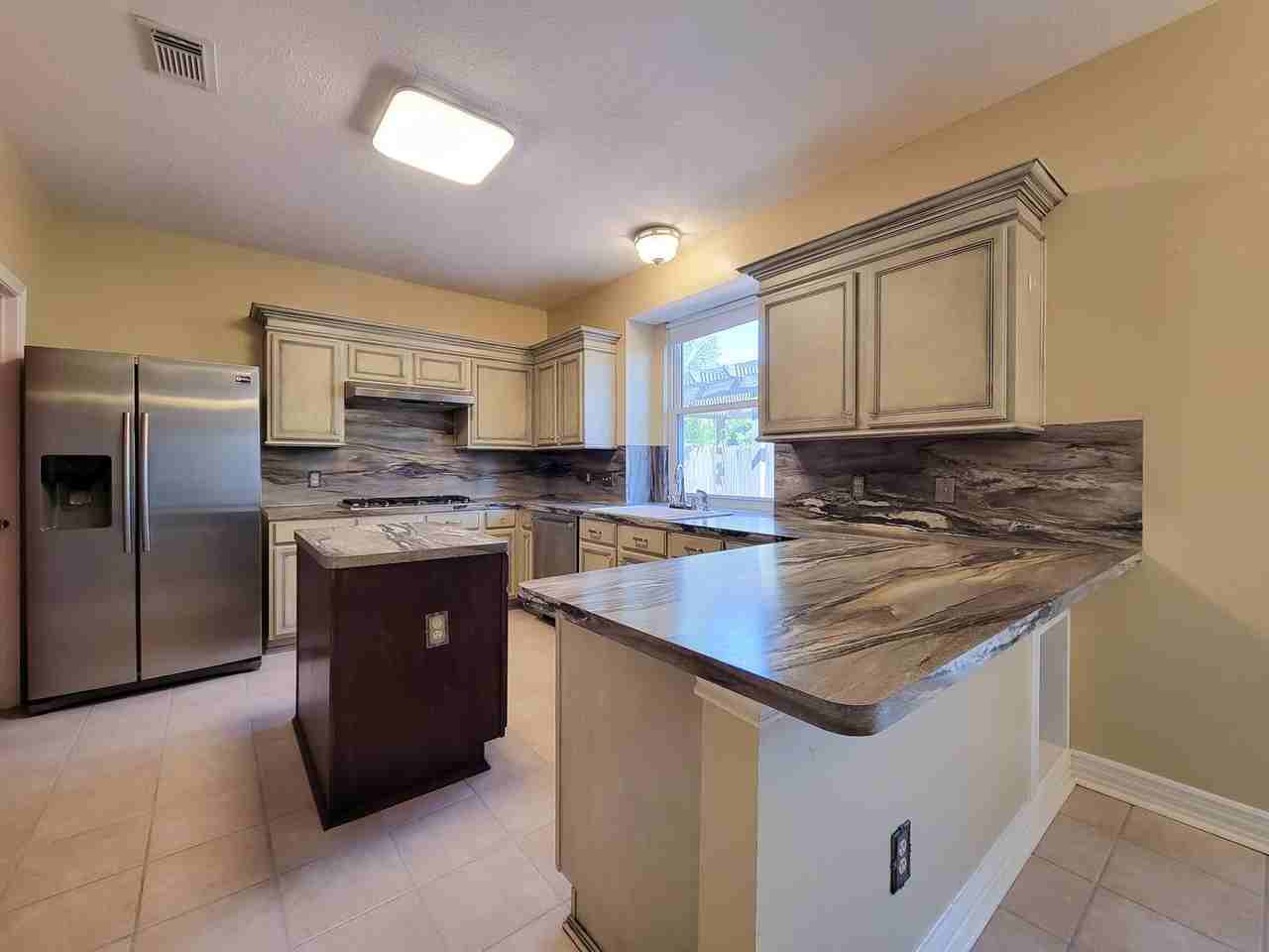 13602 Somersworth Dr - Photo 7 of 43