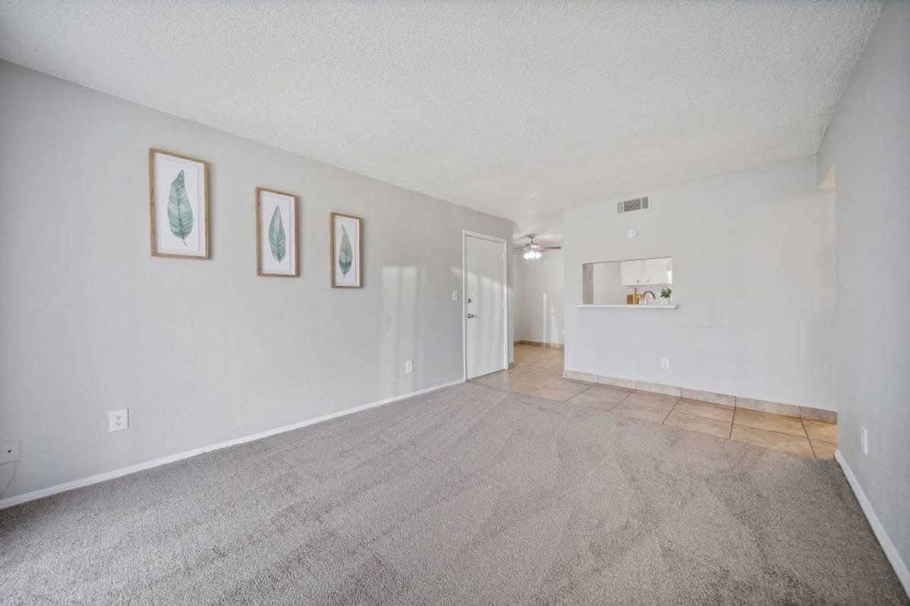 Boca Vista Apartments - Photo 2 of 33