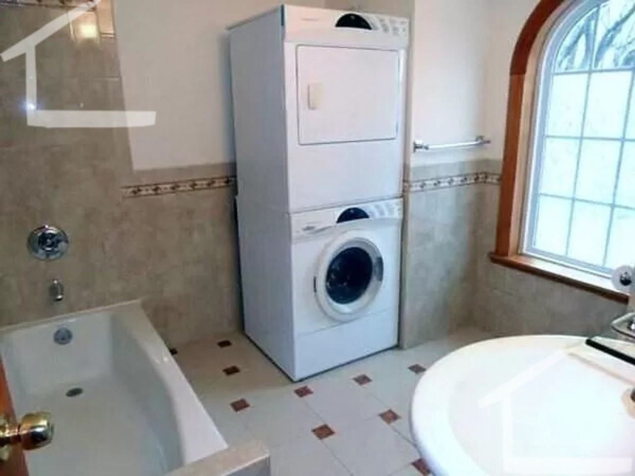 52 Rawson Rd - Photo 6 of 9