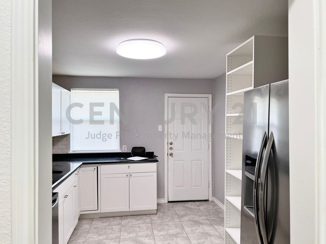 1903 Dryden Dr - Photo 2 of 6