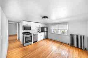 featured image of 107 Caroline St