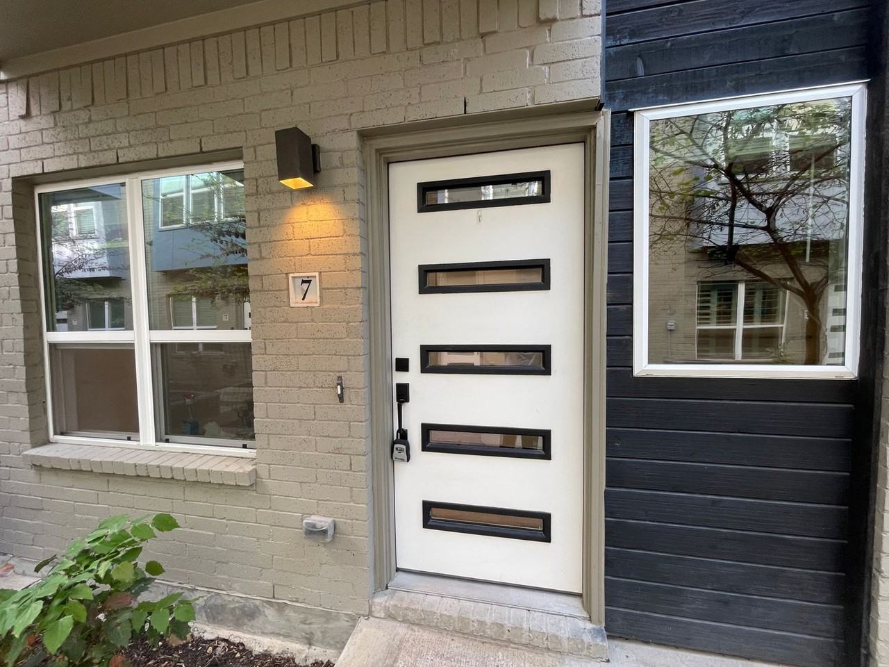 4910 Live Oak St #7 - Photo 2 of 31