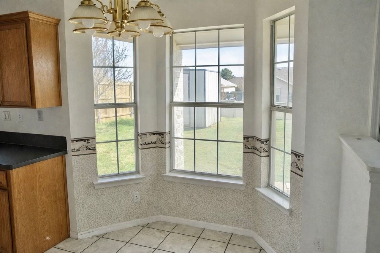 3004 Levy Ln - Photo 3 of 10