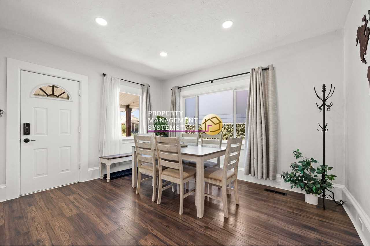 531 E Downington Ave - Photo 5 of 22