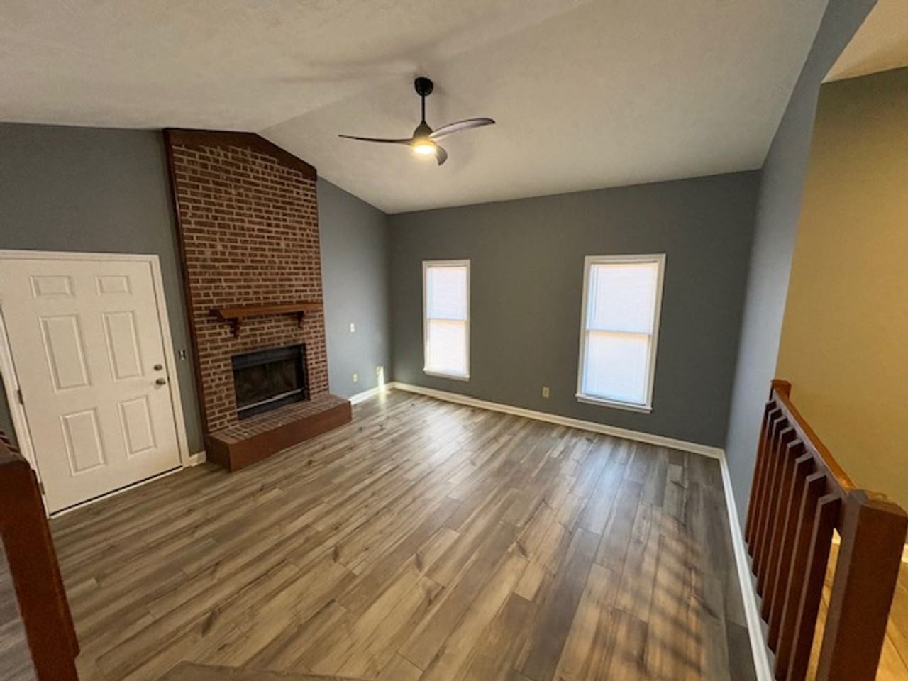 504 Offing Dr - Photo 2 of 18