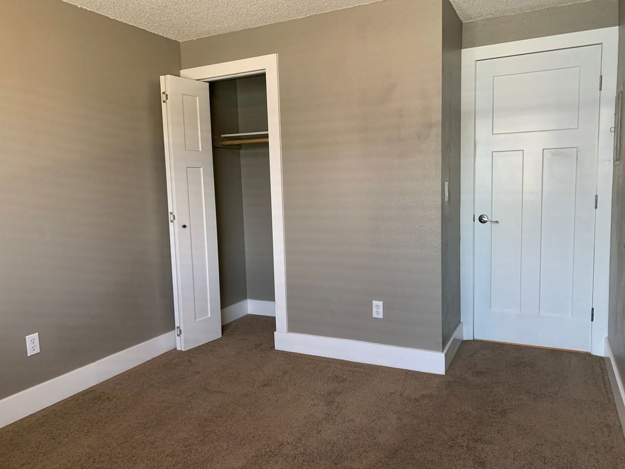 1822 S 95th St #D - Photo 5 of 7