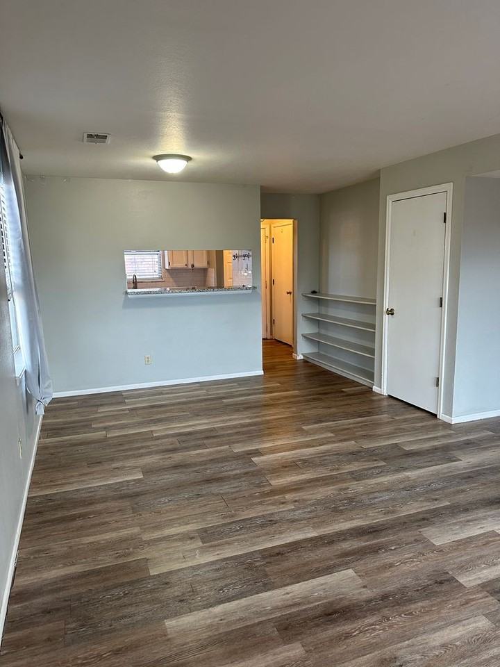 1185 S Gilbert St - Photo 7 of 16