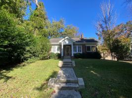 featured image of 2225 Blossom St