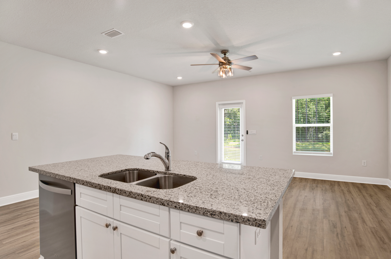 8767 Meadow Flower Ln - Photo 7 of 25