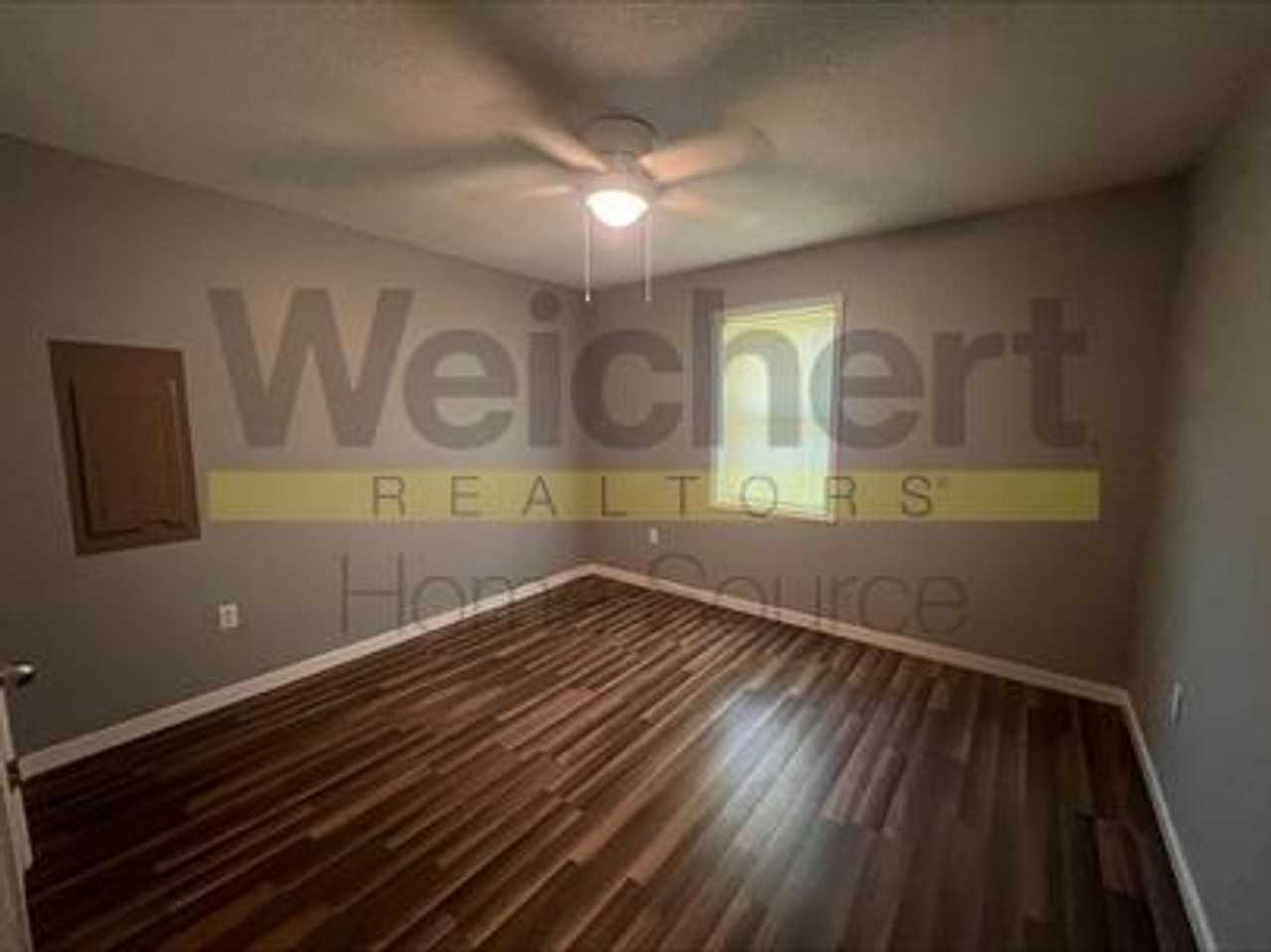 4901 Guy St - Photo 7 of 7