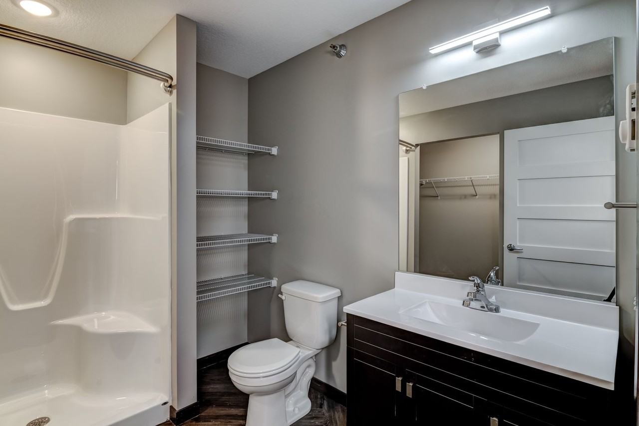 1000 N Hillcrest Pkwy - Photo 7 of 10