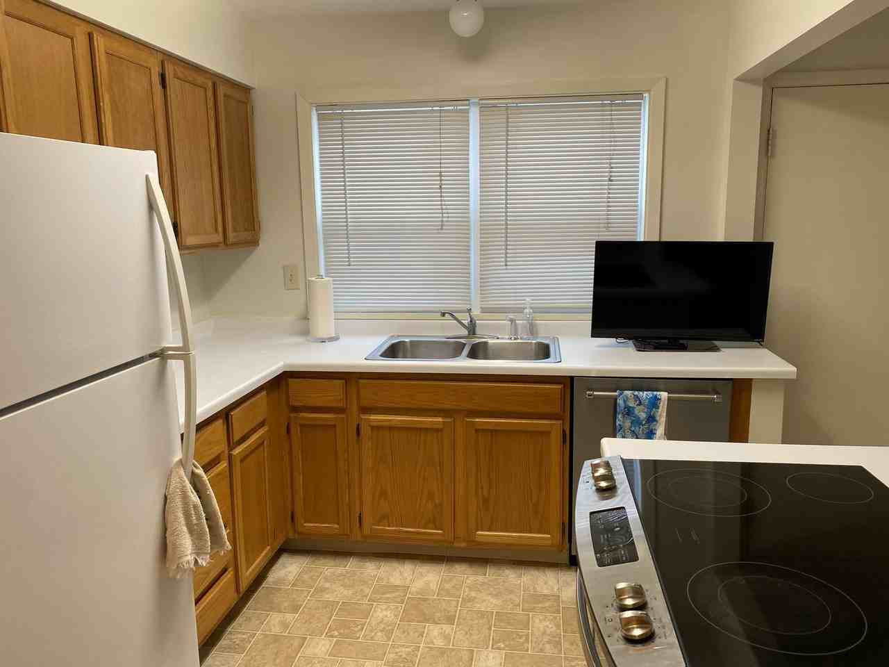 101 Mitchell Cir - Photo 2 of 21