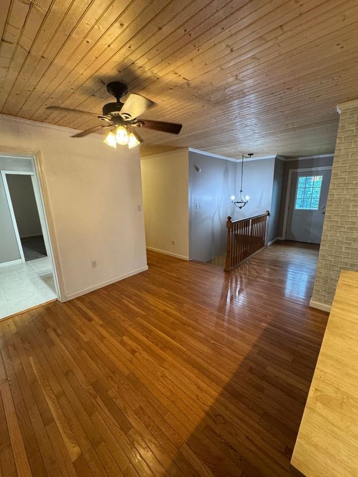 224 Laurel Gap Rdg - Photo 5 of 28