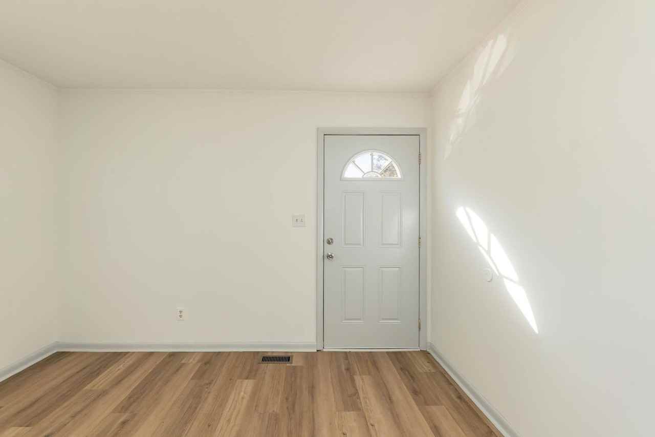 113 N Bullock St - Photo 5 of 22