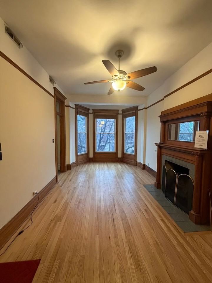 4108 N Southport Ave #2 - Photo 6 of 24