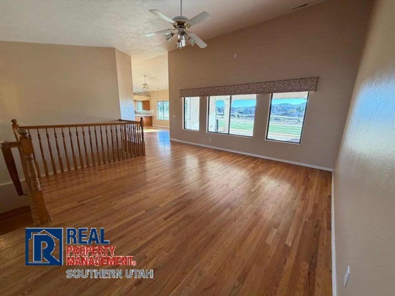 1766 Point Dr - Photo 4 of 33