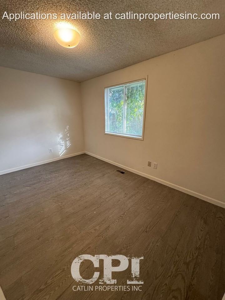 410 Brierwood Ct Se - Photo 6 of 15