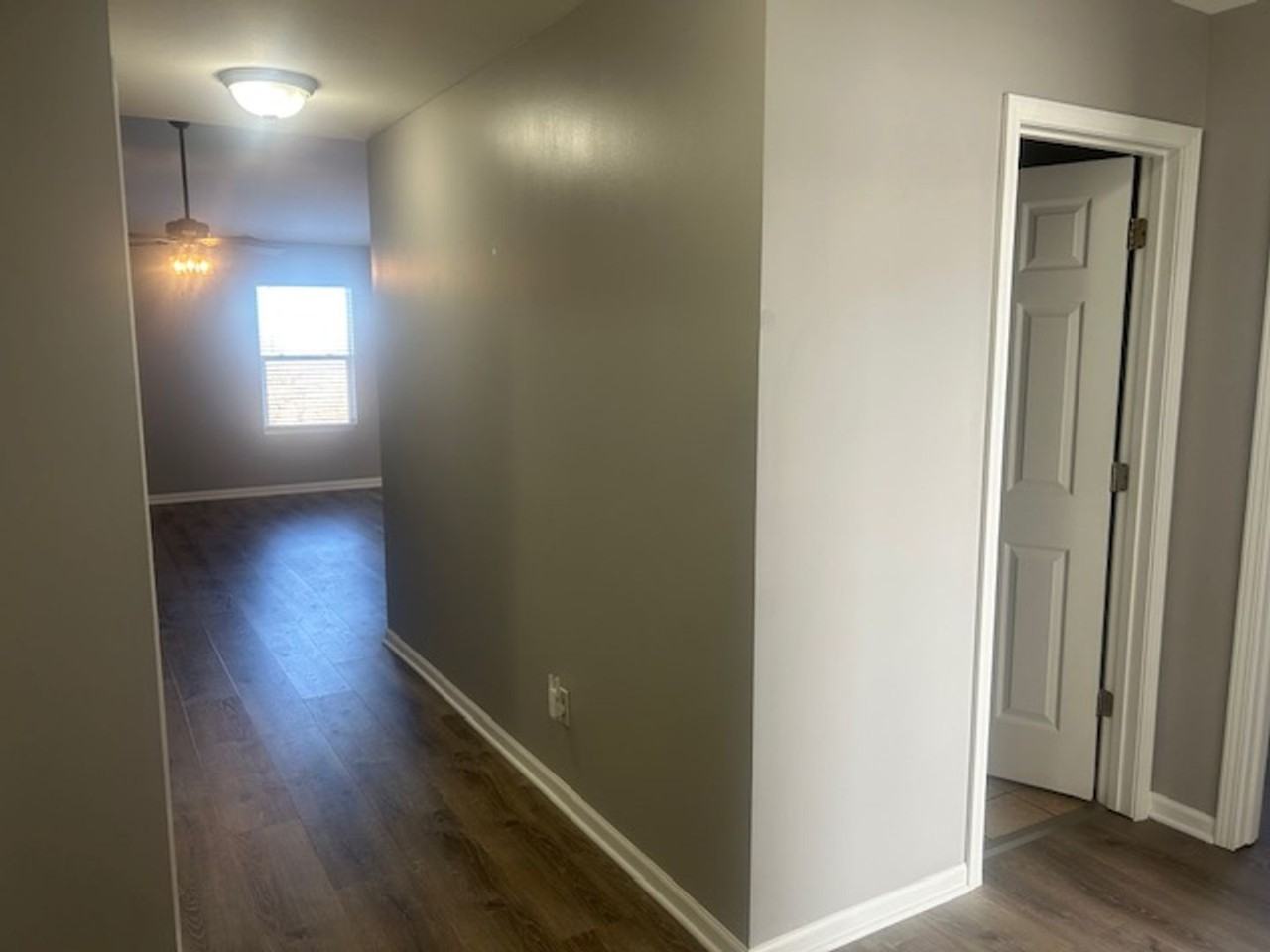 2010 Thompson Dr - Photo 2 of 22