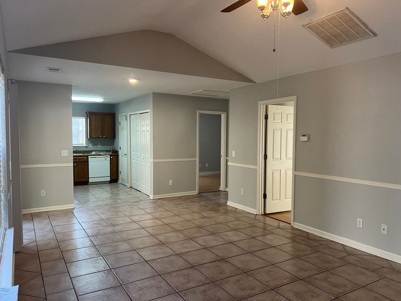 281 Old Bridge Dr - Photo 3 of 19