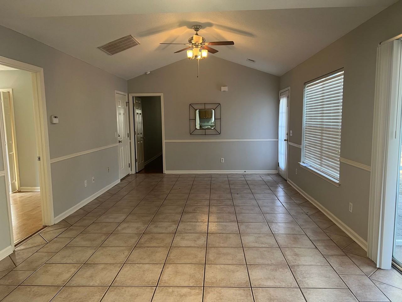 281 Old Bridge Dr - Photo 4 of 19