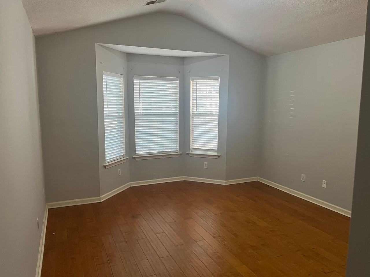 281 Old Bridge Dr - Photo 6 of 19