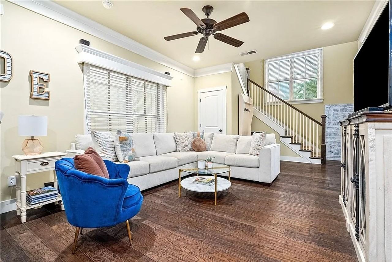 650 Dekalb St #1422 - Photo 3 of 13