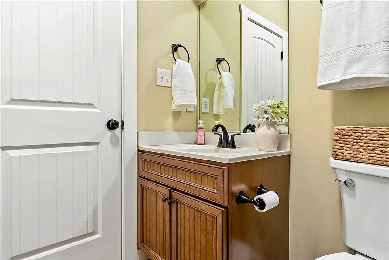 650 Dekalb St #1422 - Photo 7 of 13