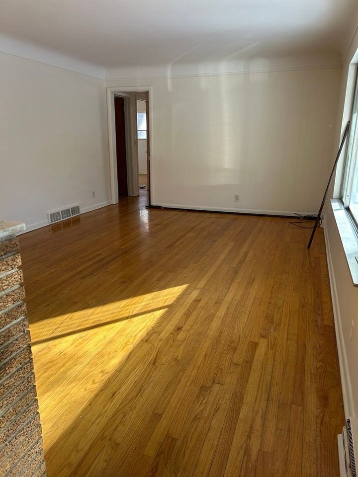 315 Hazelwood Ave - Photo 4 of 15