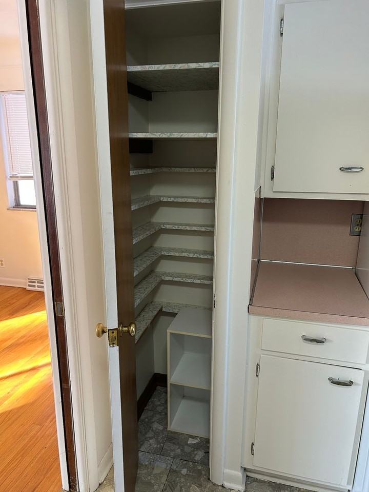 315 Hazelwood Ave - Photo 7 of 15