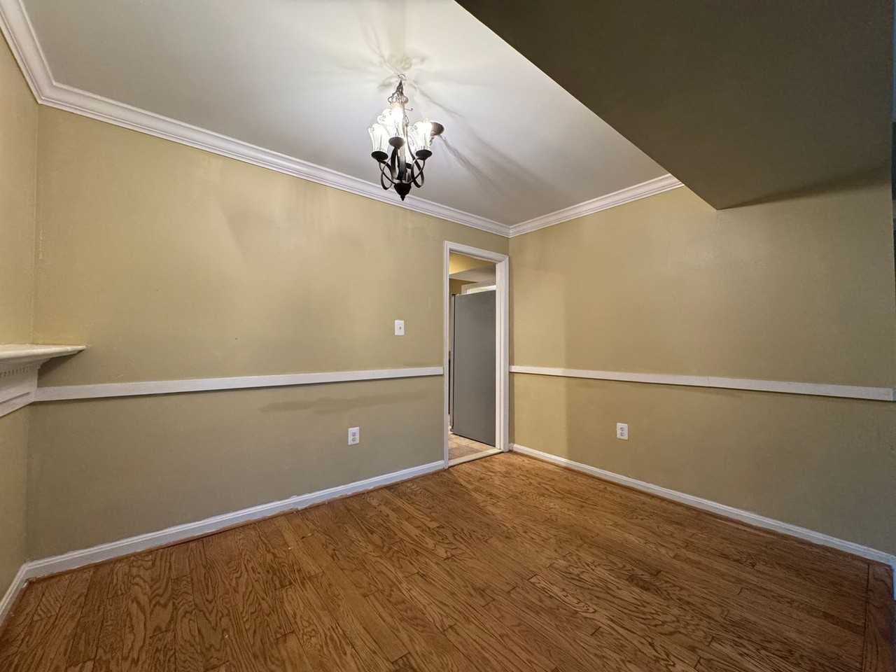 10107 Henry Ct - Photo 6 of 24