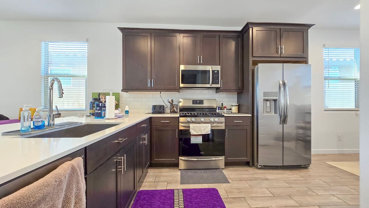 16839 W Evergreen Rd - Photo 5 of 27