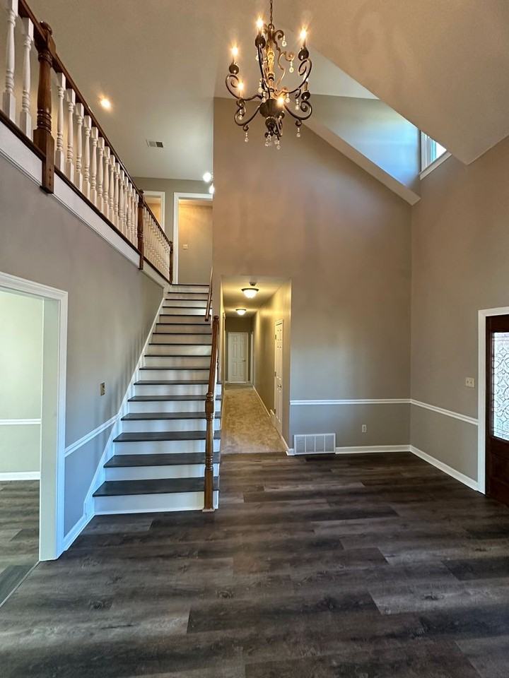 6923 Silver Cloud Cv - Photo 3 of 46