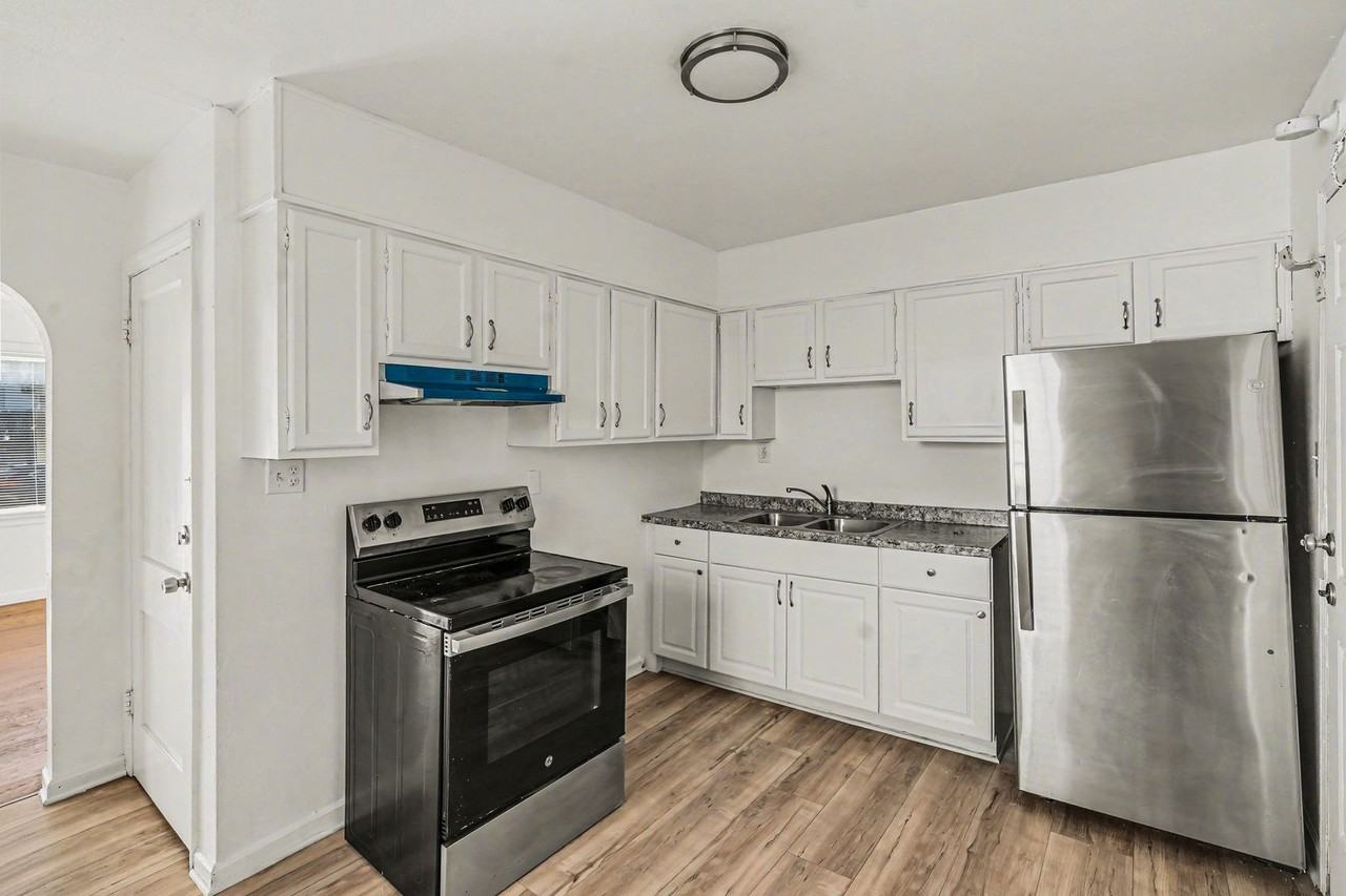 7412 Bellefontaine Ave - Photo 6 of 9