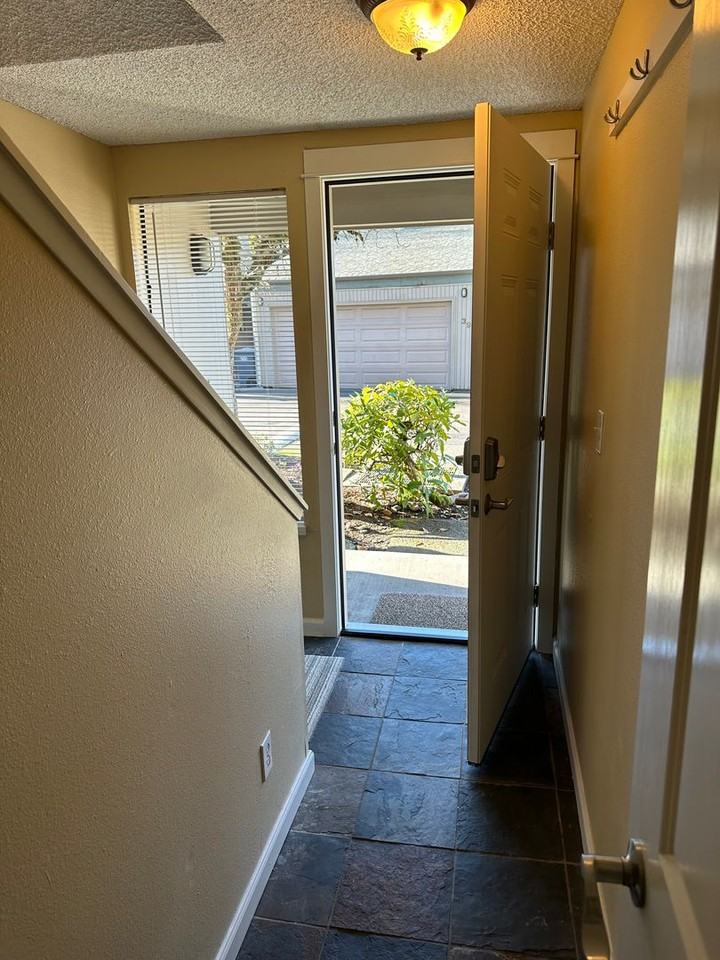 17303 Spanaway Loop Rd S - Photo 4 of 29