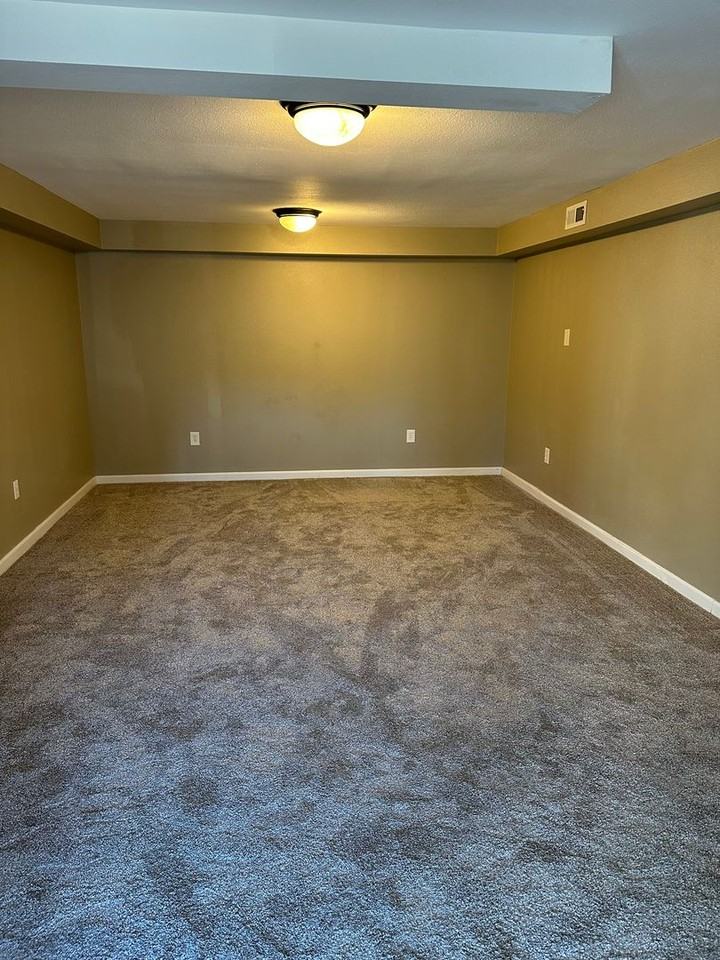 17303 Spanaway Loop Rd S - Photo 6 of 29