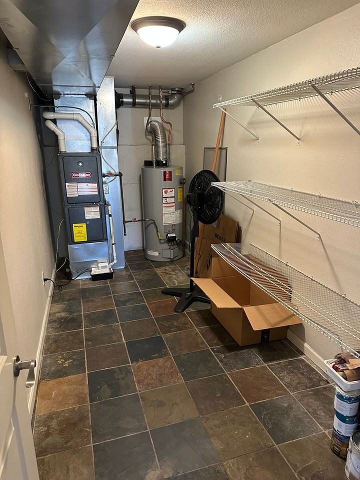 17303 Spanaway Loop Rd S - Photo 7 of 29