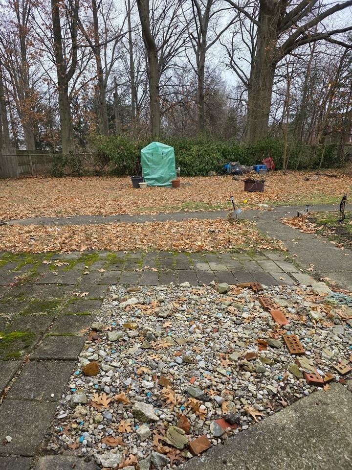 6051 Glenway Dr - Photo 2 of 17