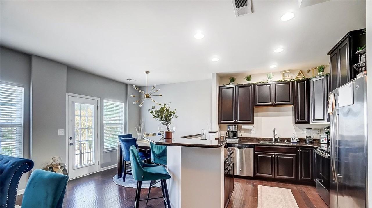 6402 Terrace View Ct - Photo 6 of 26