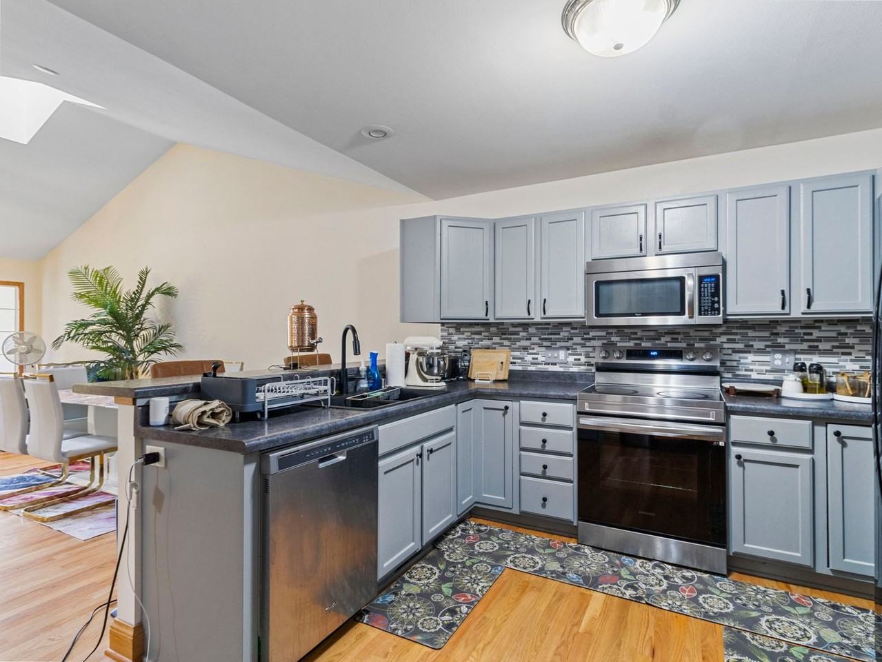 6306 Vicksburg Rd - Photo 4 of 41