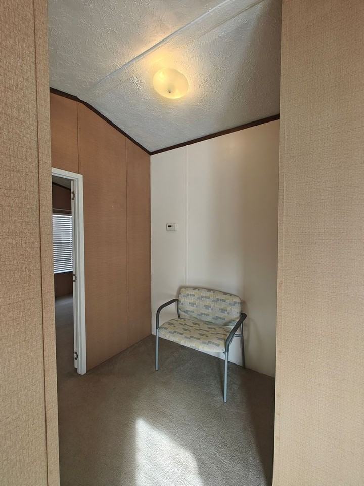 459 Davenport Rd - Photo 7 of 17