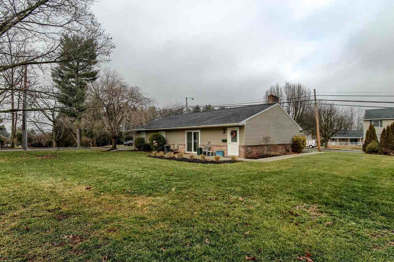 544 Alison Dr - Photo 3 of 19