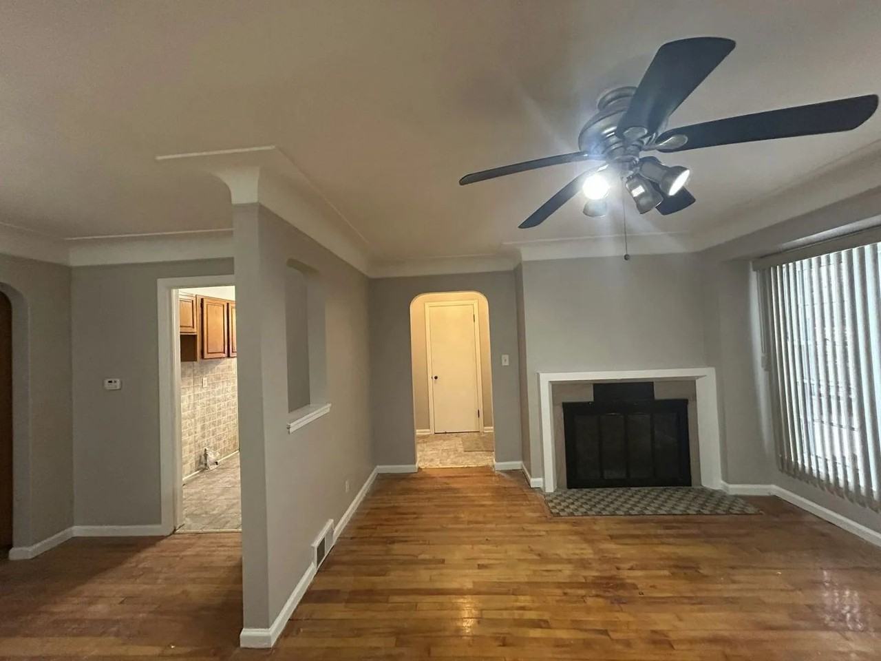 17253 Wormer St - Photo 2 of 13