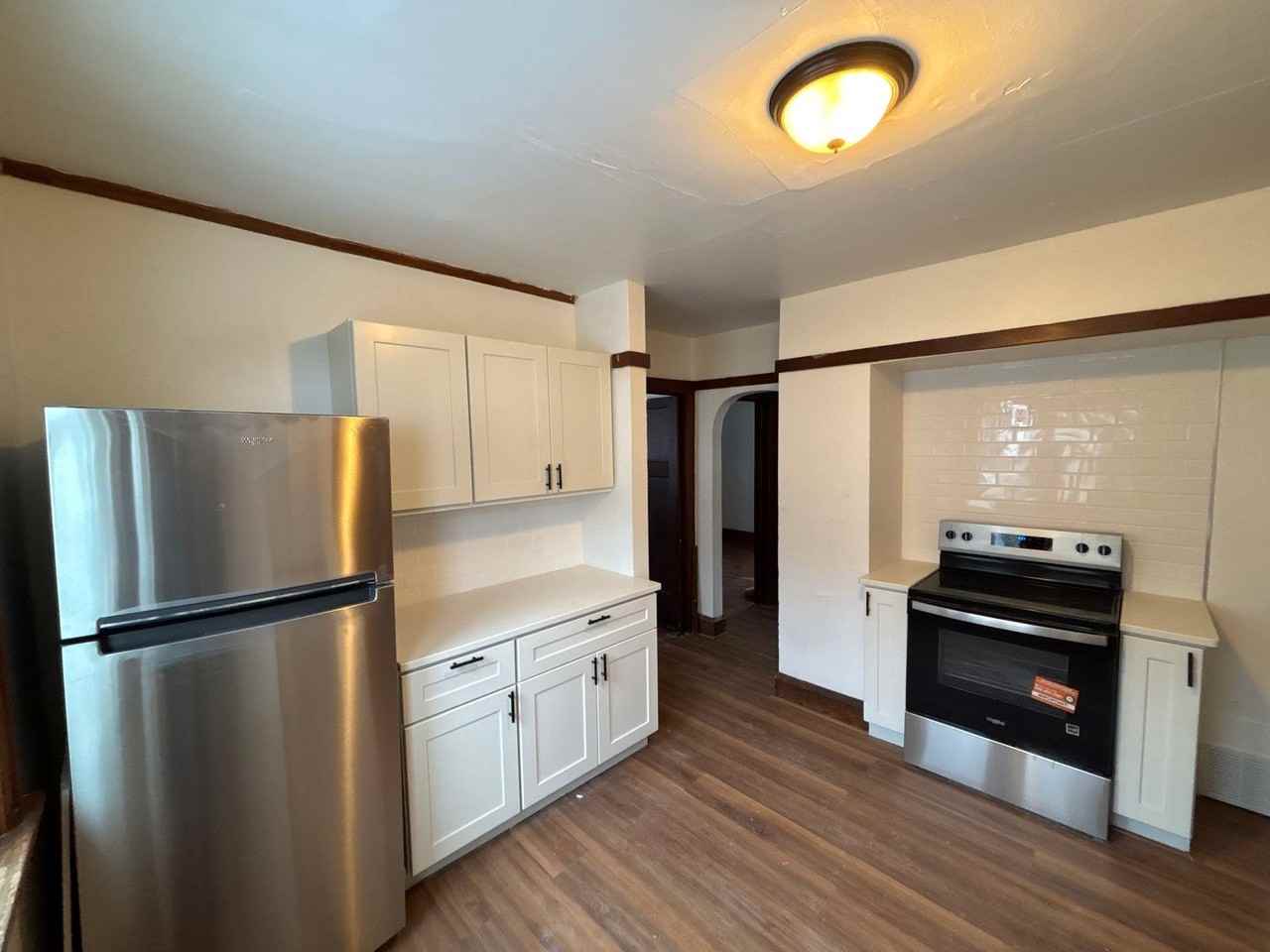 4568 N 38th St - Photo 3 of 22