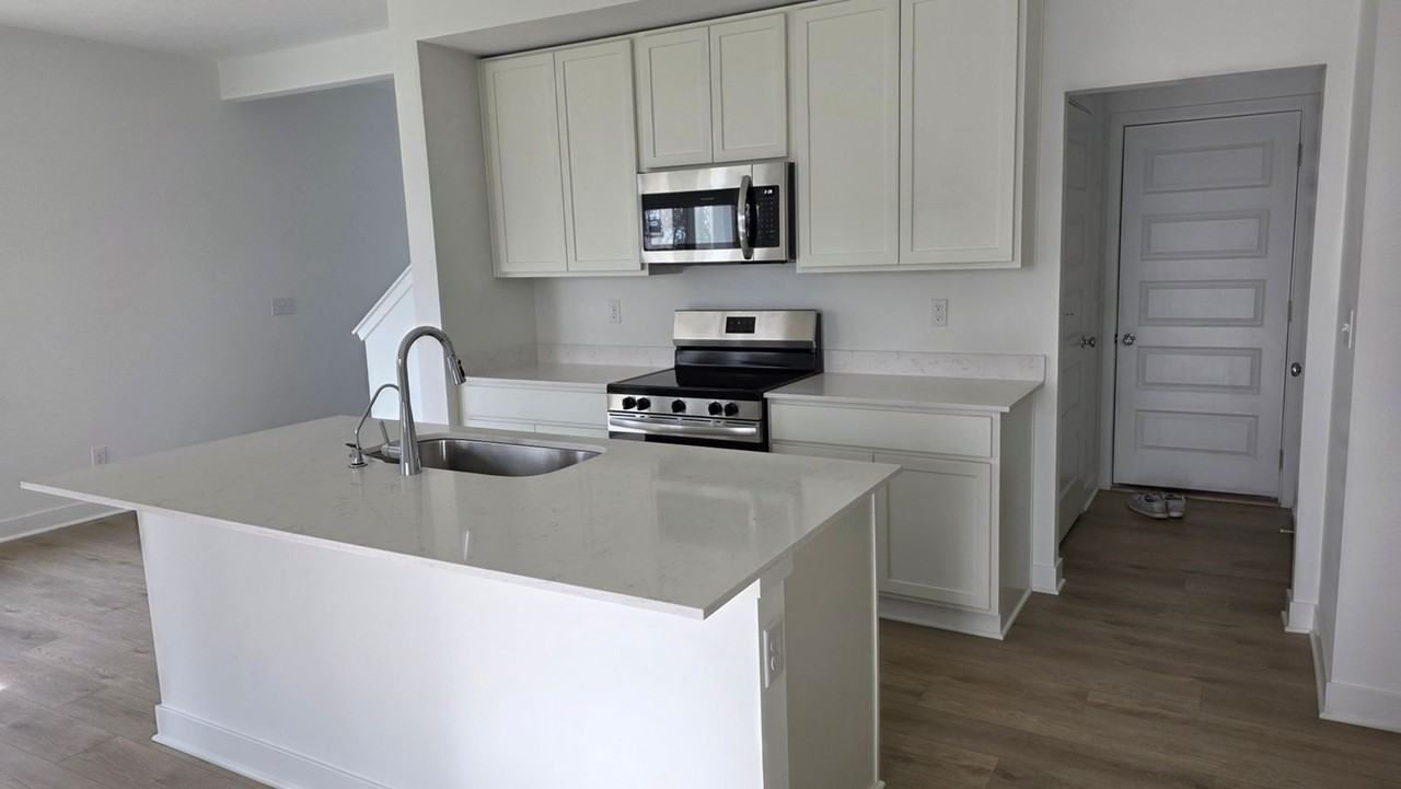 7495 Marne Ln - Photo 3 of 19