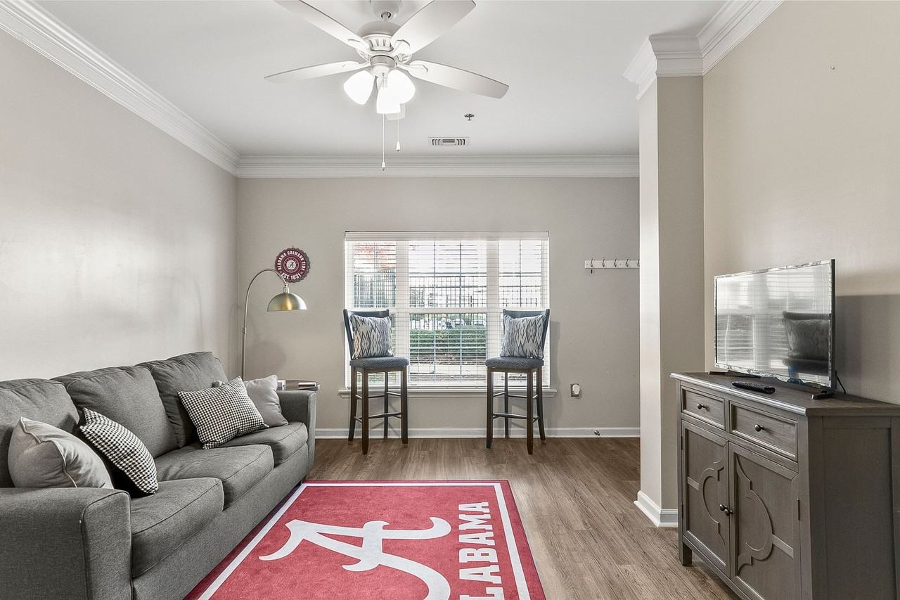 303 Helen Keller Blvd #D242 - Photo 4 of 32