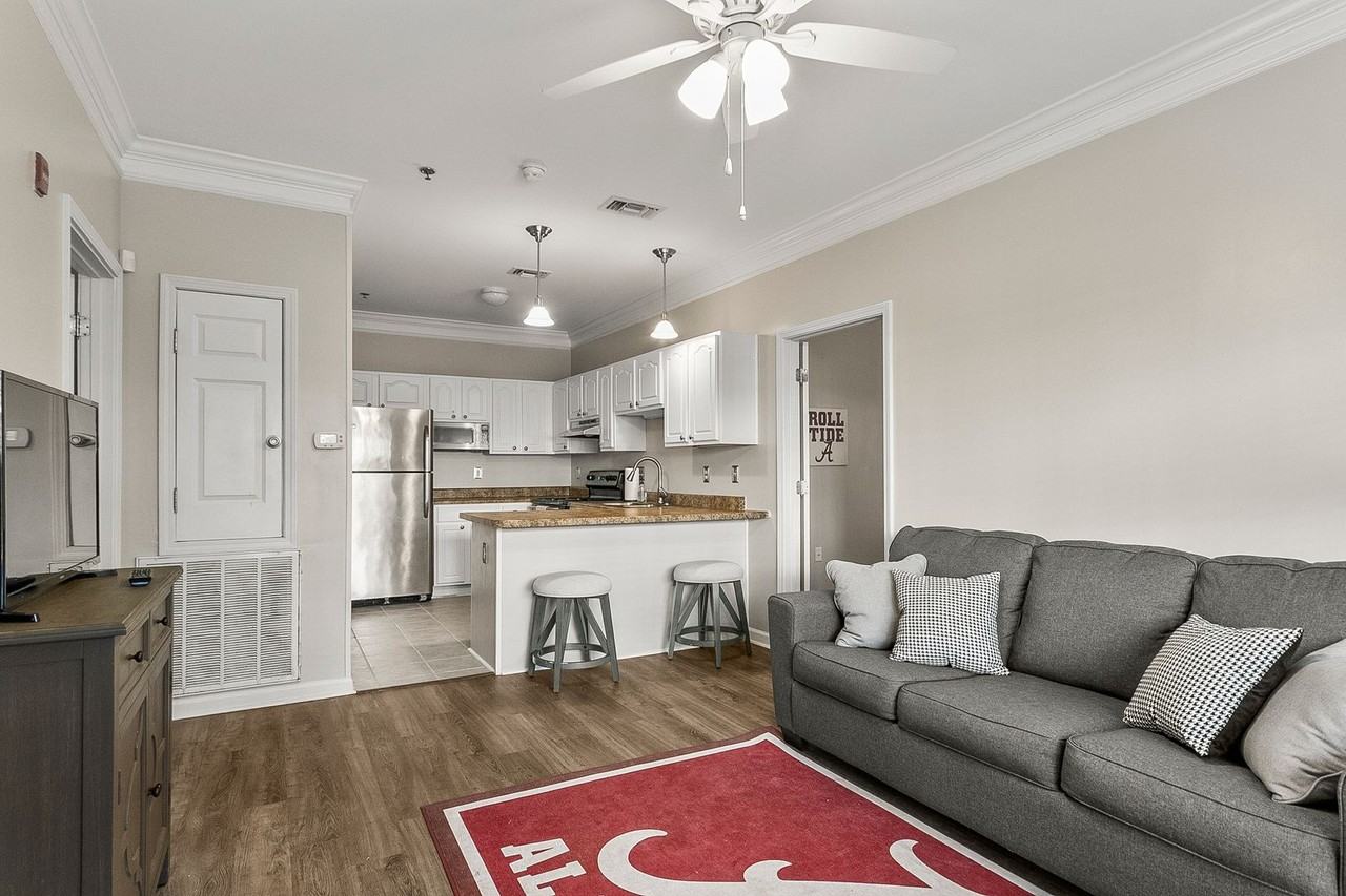 303 Helen Keller Blvd #D242 - Photo 5 of 32