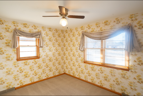 1002 S Capri Ln - Photo 5 of 11