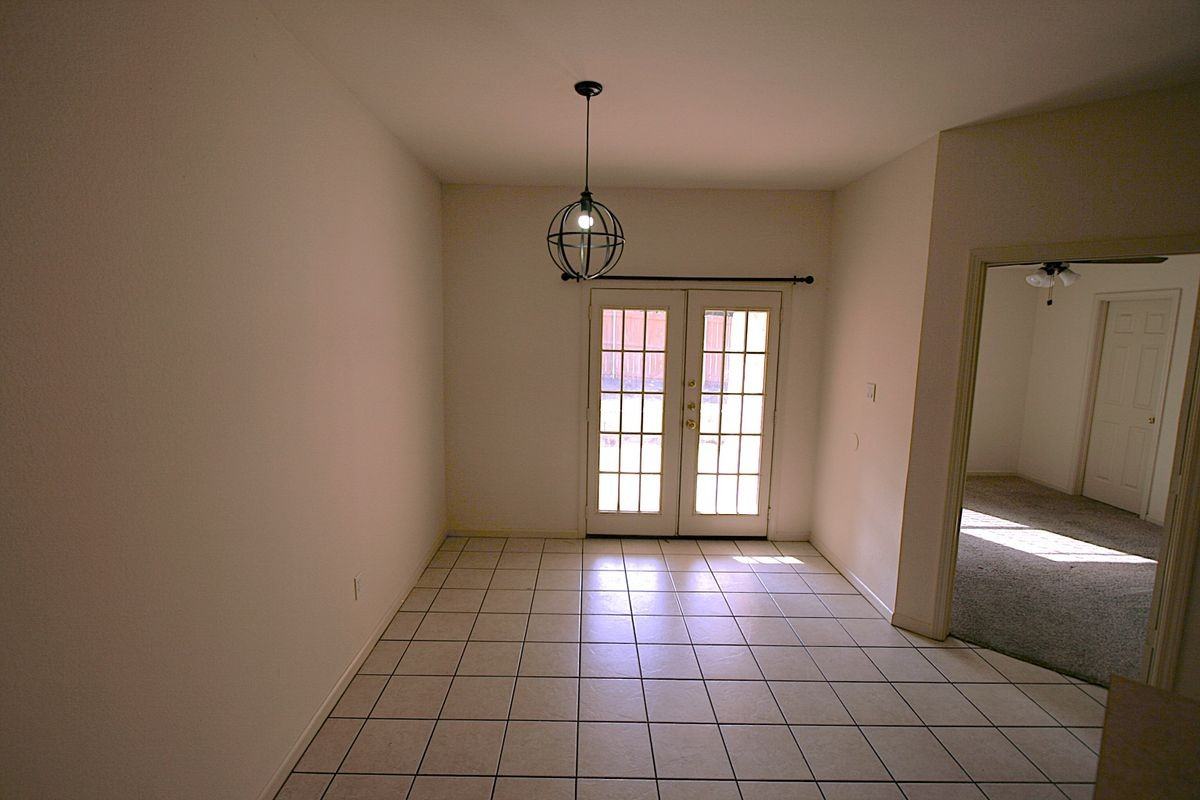 21505 Patton Ave Unit B - Photo 4 of 6