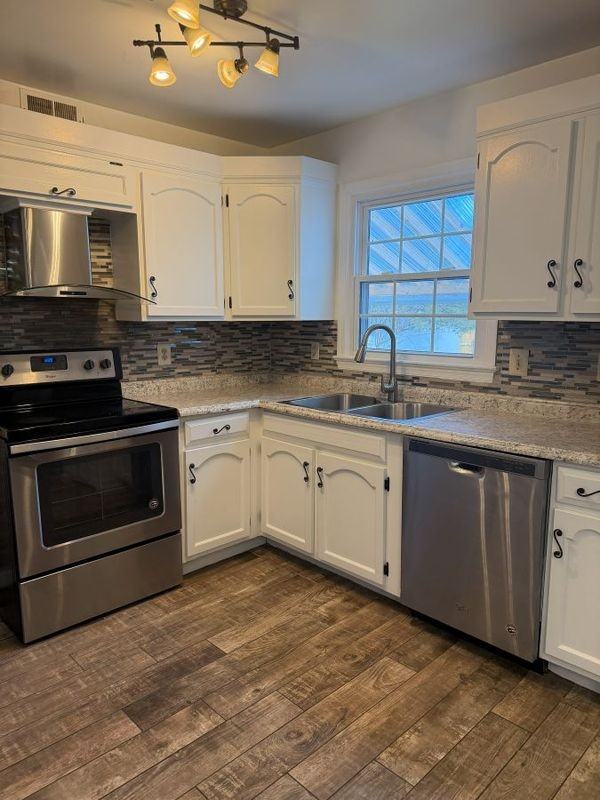 7818 Attleboro Dr - Photo 7 of 24